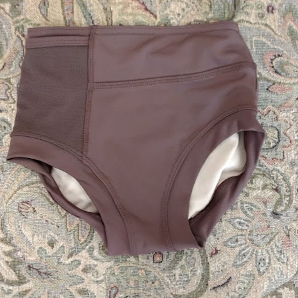 Tiger Friday brown brief child large